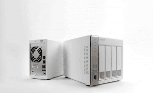 ذخیره ساز کیونپ ، ابزاری حیاتی برای عکاسان حرفهای qnap ts 251 ts 451 review intro 300x182 - ذخیره ساز کیونپ ، ابزاری حیاتی برای عکاسان حرفهای